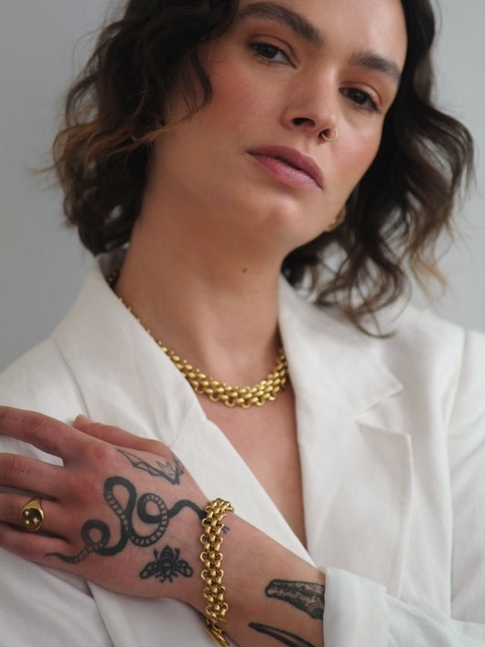 The Archie 18k Gold Plated Stainless T-Bar Fastening Chunky Chain Necklace.