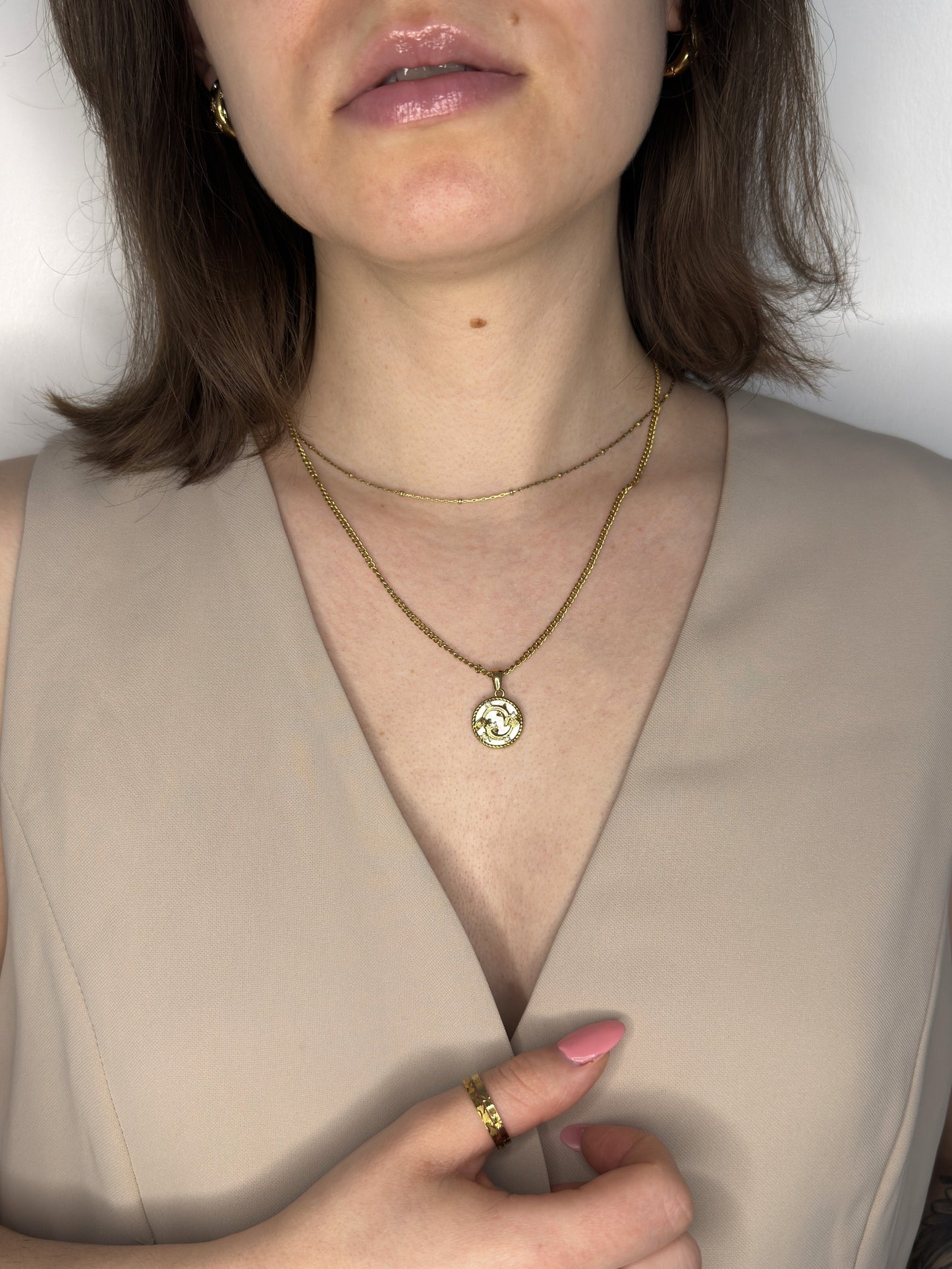 The Blair Pisces 18k Gold Plated Stainless Steel Zodiac Starsign Pearlescent Necklace.