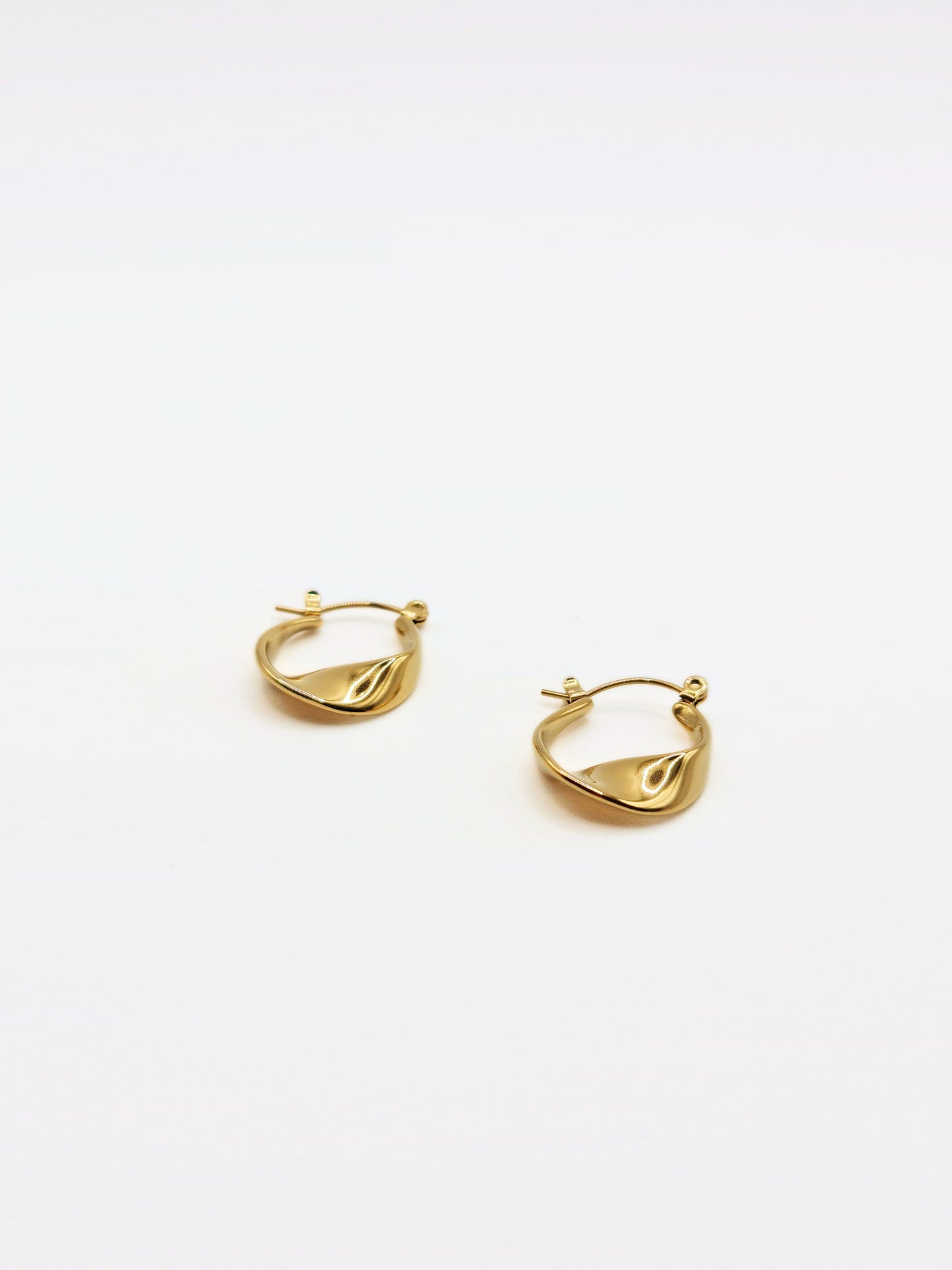 The Teagan 18k Gold Plated Tarnish-Free Twist Hoop Earrings