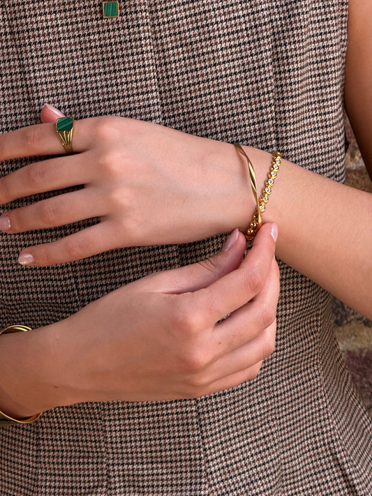 The Wesley 18k Gold Plated Tarnish-Free Wavey Twist Fine Bangle Bracelet