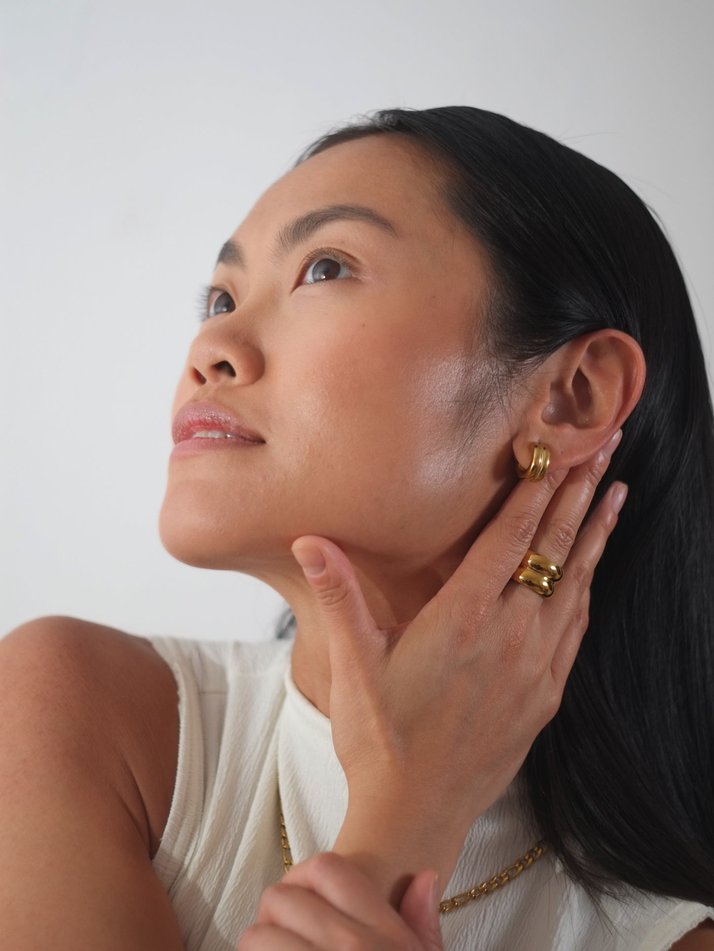 The Barrel 18k Gold Plated Tarnish-Free Ridged Hoop Earrings