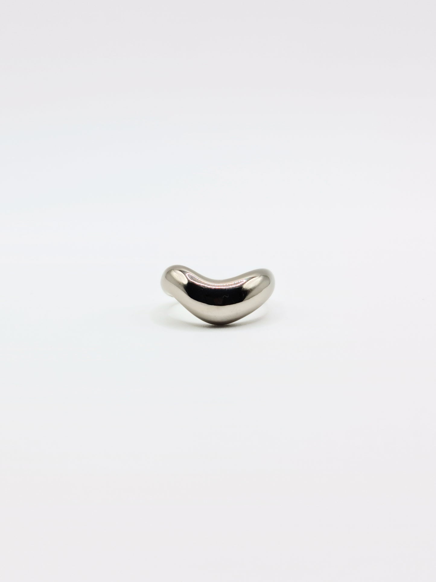 The Galliard Silver Finish Tarnish-Free Lipped Ring