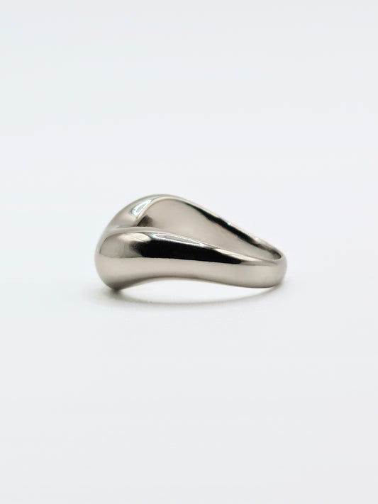 The Galliard Silver Finish Tarnish-Free Lipped Ring