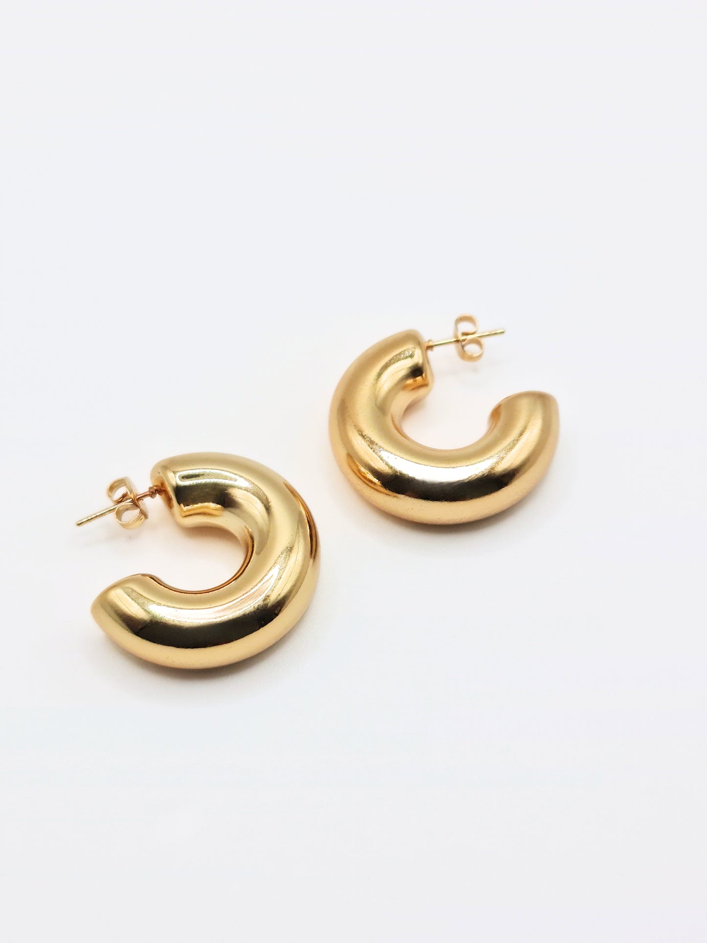 The Tubus 18k Gold Plated Tarnish-Free Statement Tube Hoop Earrings