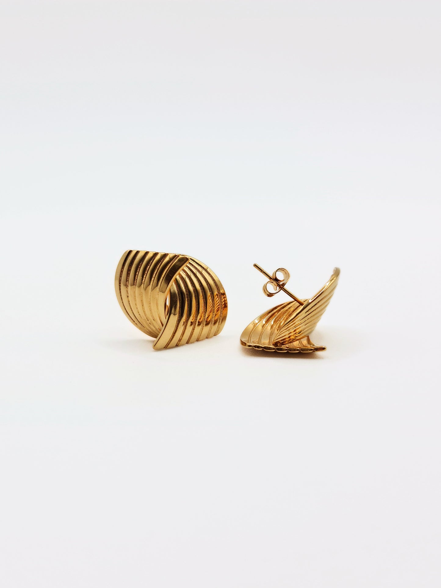 The Curlew 18k Gold Plated Tarnish-Free Statement Crossover Stud Earrings