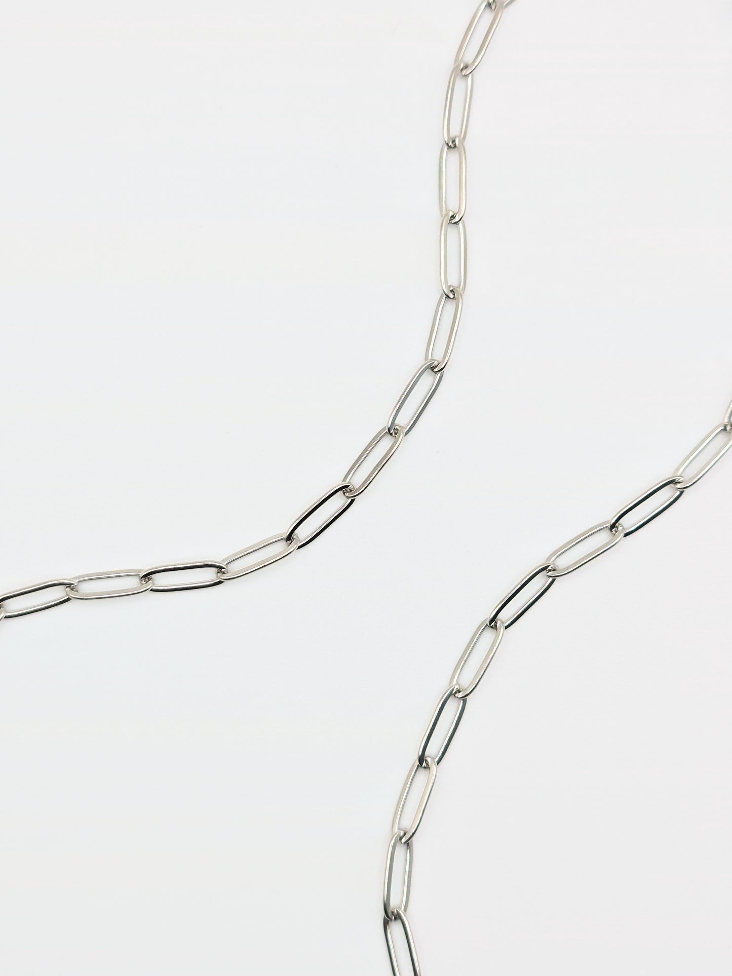 The Poppy Silver Finish Tarnish-Free Paperclip Chain Necklace