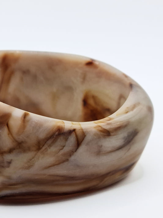 The Amalfi Resin Bangle in Cream Marble