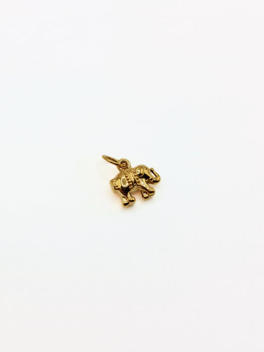 gold-elephant-charm-necklace-boho-tarnish-free-jewellery-waterproof-stainless-steel-2