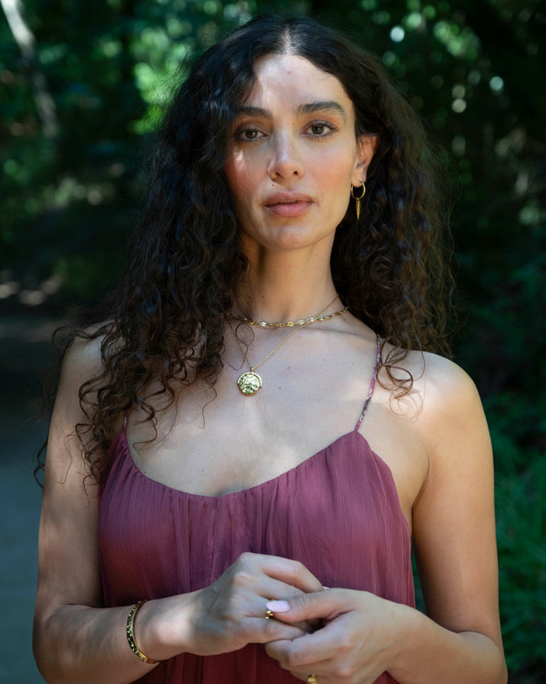 The Farah 18k Gold Plated Tarnish Free Delicate Textured Chain Necklace.