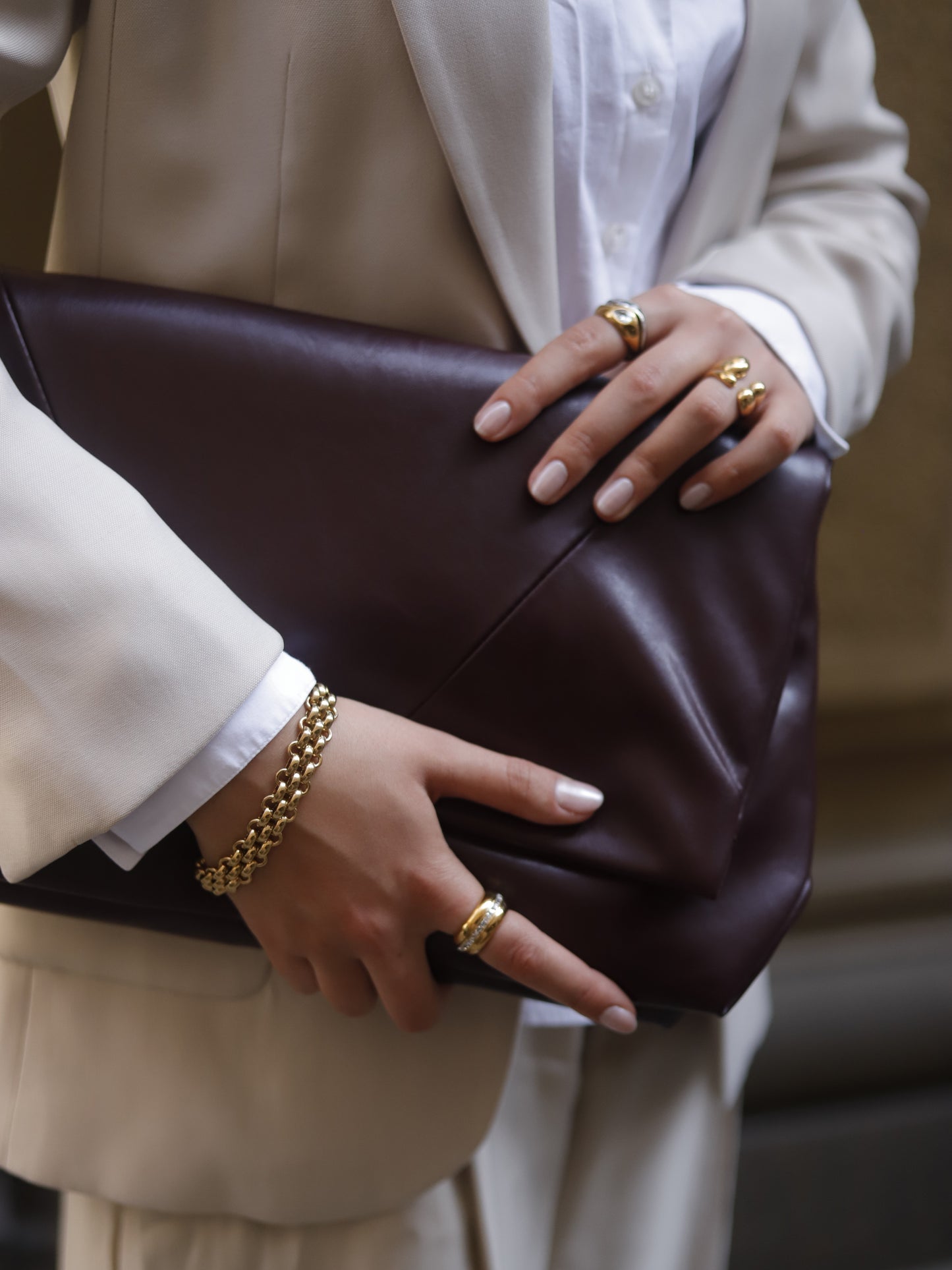 The Archie 18k Gold Plated Stainless T-Bar Fastening Chunky Chain Bracelet.