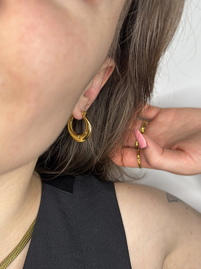 The Faye 18k Gold Plated Stainless Steel Star Etched Hoop Earrings.