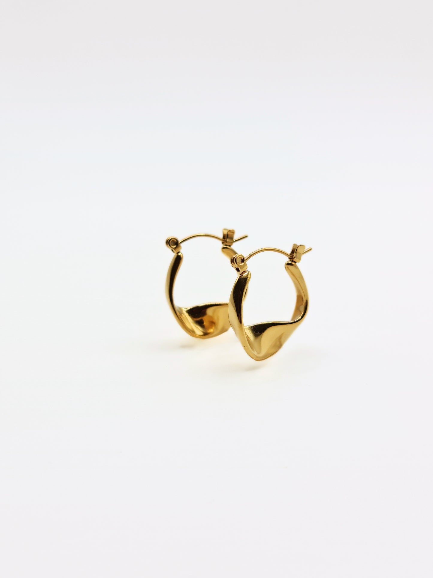 The Teagan 18k Gold Plated Tarnish-Free Twist Hoop Earrings