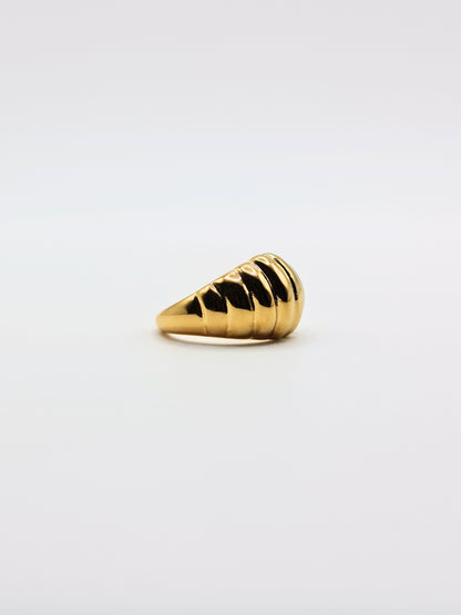 The Pendour 18k Gold Plated Tarnish-Free Ridged Dome Ring