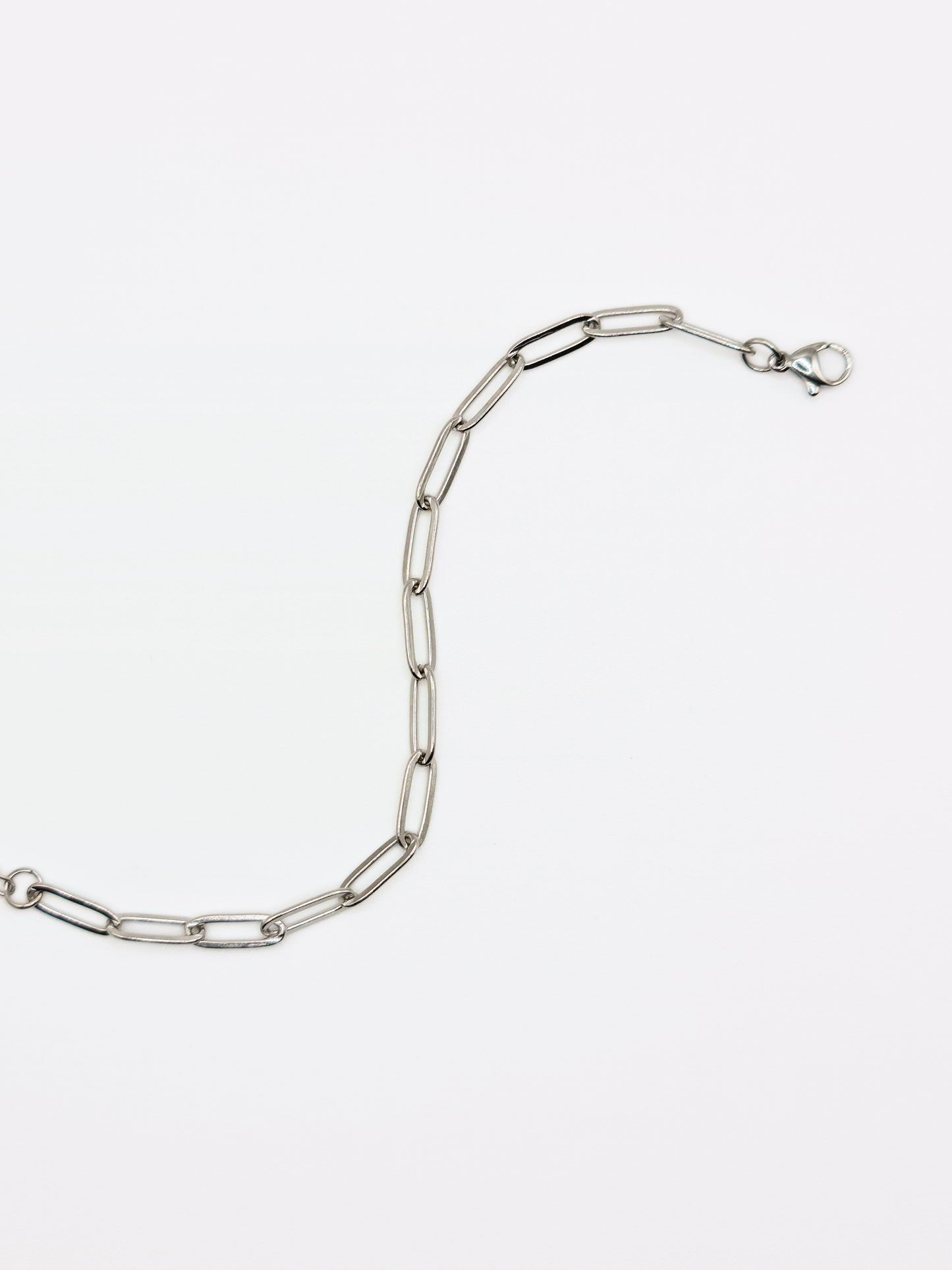 The Poppy Silver Finish Tarnish-Free Paperclip Chain Bracelet