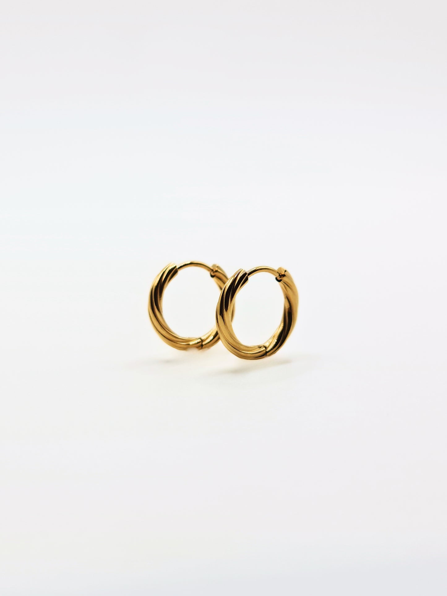 The Toni Essentials 18k Gold Plated Tarnish-Free Twist Etched Huggie Hoop Earrings
