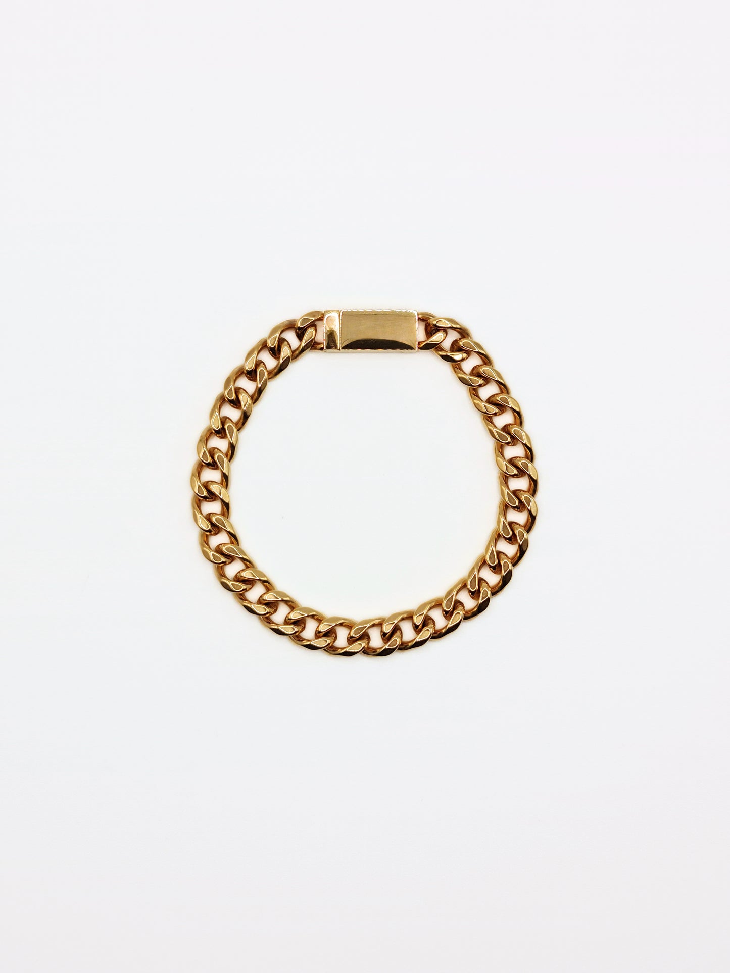 The Arlo 18k Gold Plated Tarnish-Free Magnetic Curb Chain Bracelet