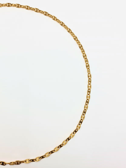 The Farah 18k Gold Plated Tarnish Free Delicate Textured Chain Necklace.