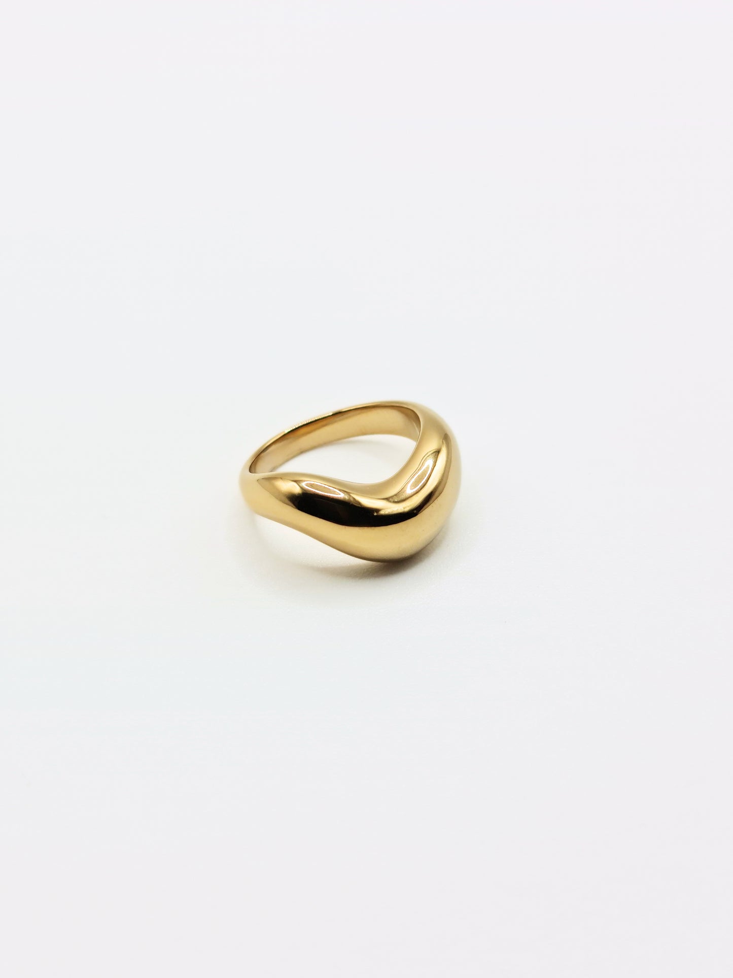 The Galliard 18k Gold Plated Tarnish-Free Lipped Ring