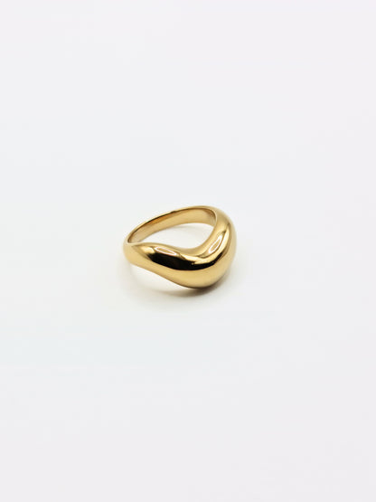 The Galliard 18k Gold Plated Tarnish-Free Lipped Ring