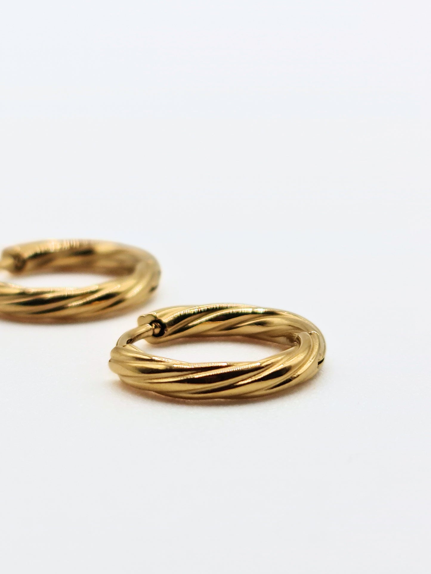 The Toni Essentials 18k Gold Plated Tarnish-Free Twist Etched Huggie Hoop Earrings