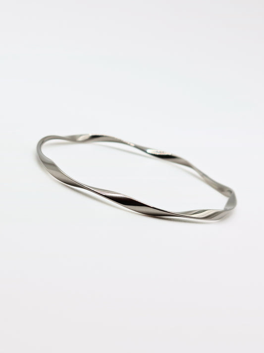 The Wesley Silver Finish Tarnish-Free Wavey Twist Fine Bangle Bracelet