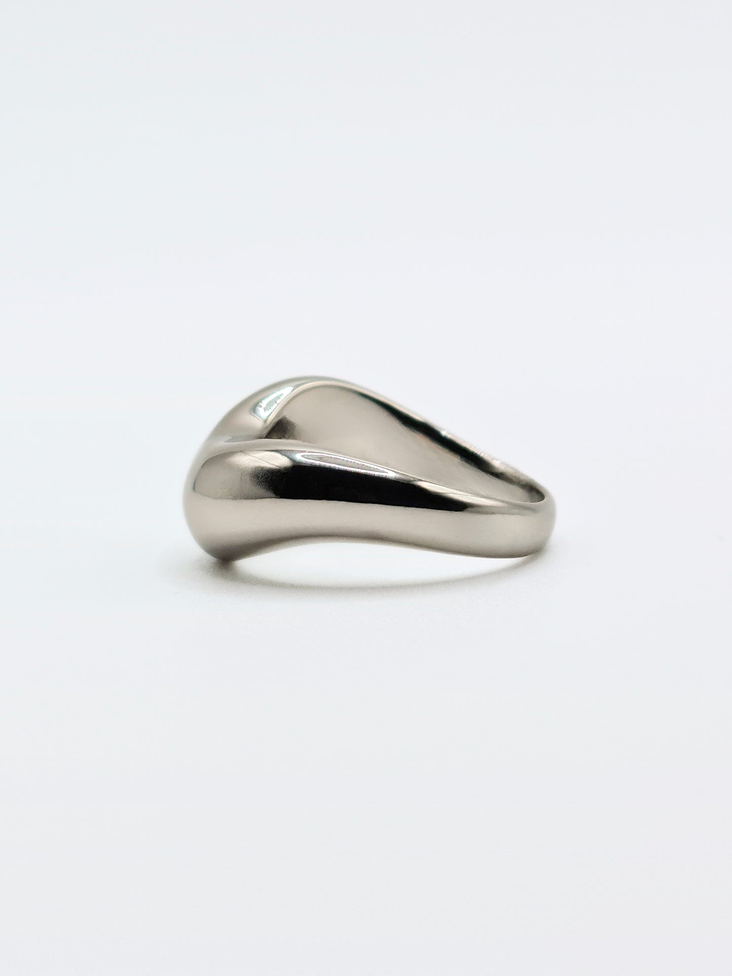 The Galliard Silver Finish Tarnish-Free Lipped Ring