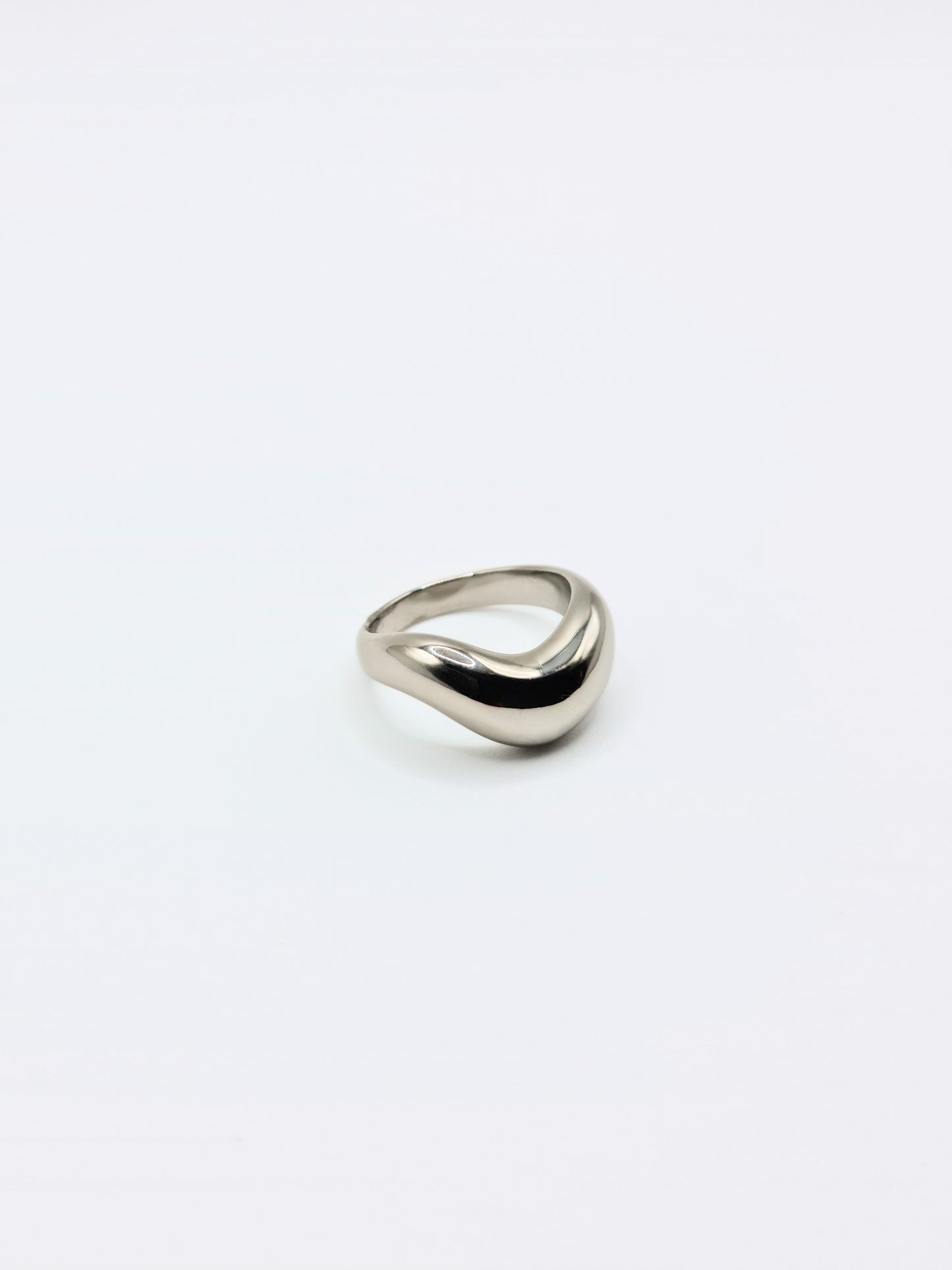 The Galliard Silver Finish Tarnish-Free Lipped Ring