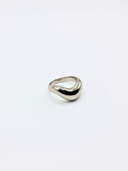 The Galliard Silver Finish Tarnish-Free Lipped Ring