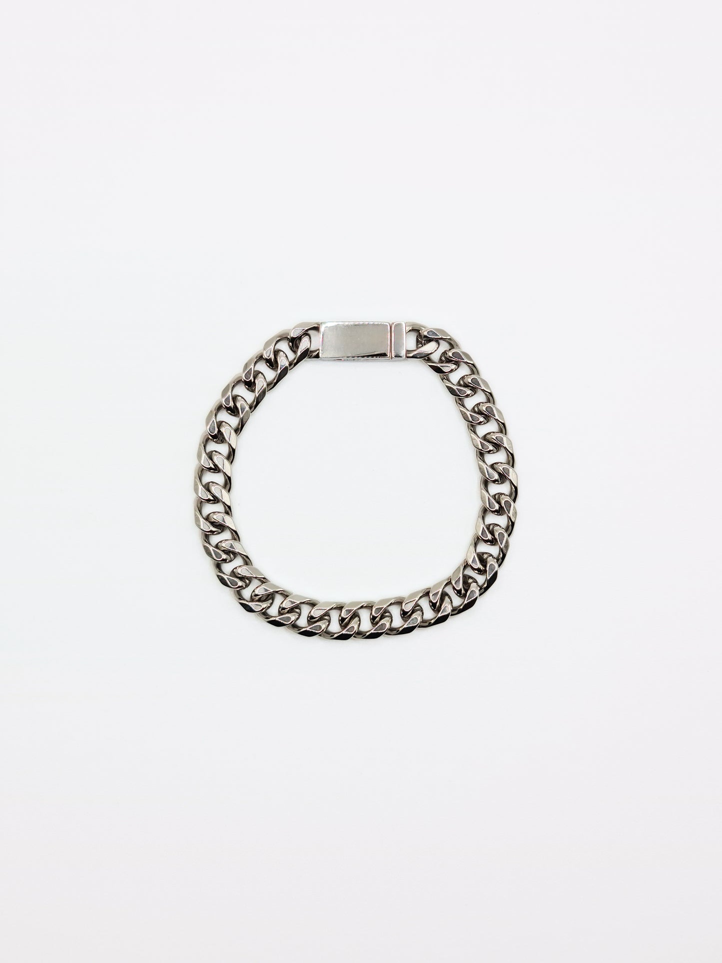 The Arlo Silver Finish Tarnish-Free Magnetic Curb Chain Bracelet