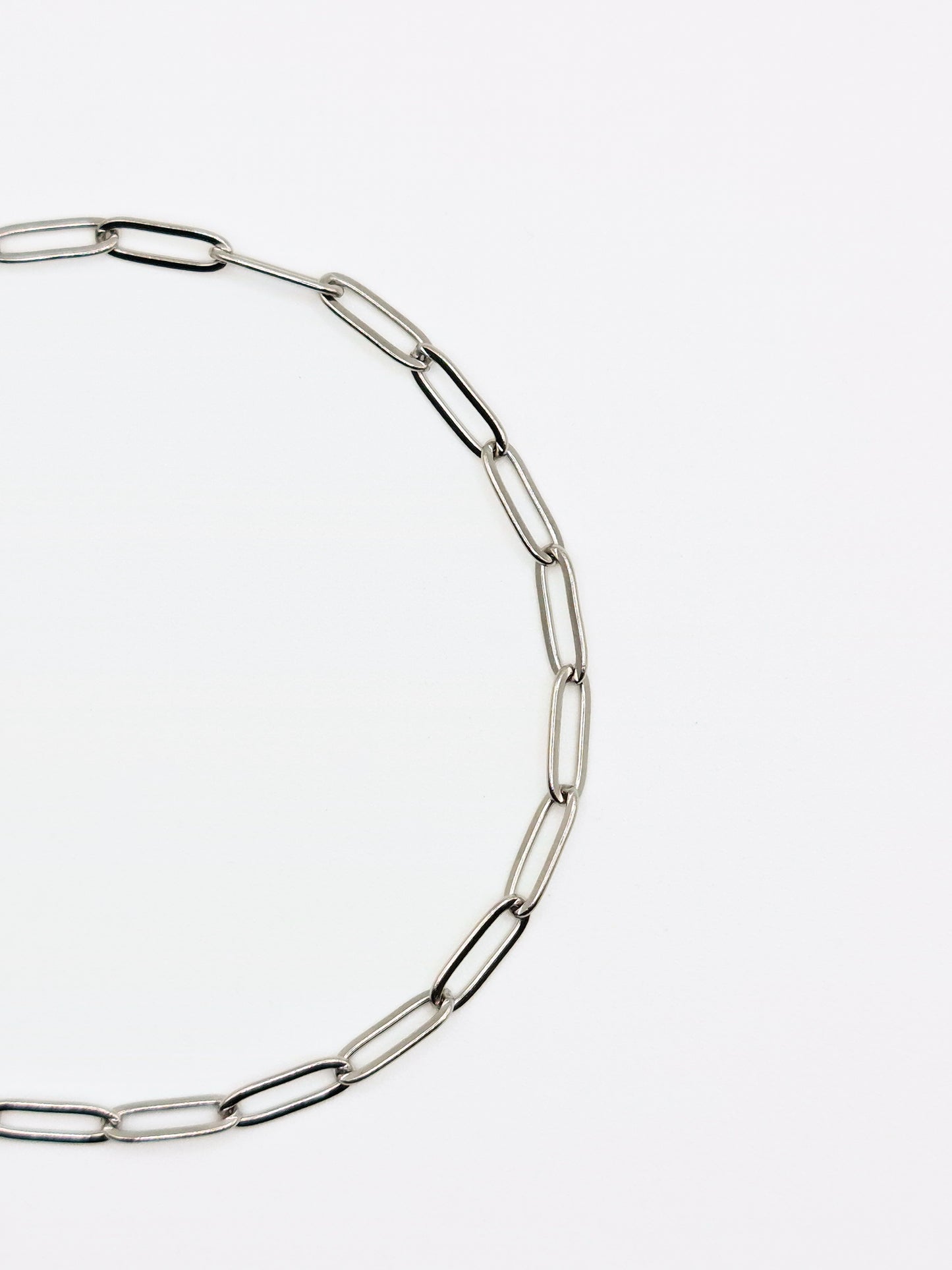 The Poppy Silver Finish Tarnish-Free Paperclip Chain Bracelet