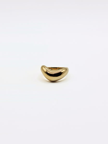The Galliard 18k Gold Plated Tarnish-Free Lipped Ring