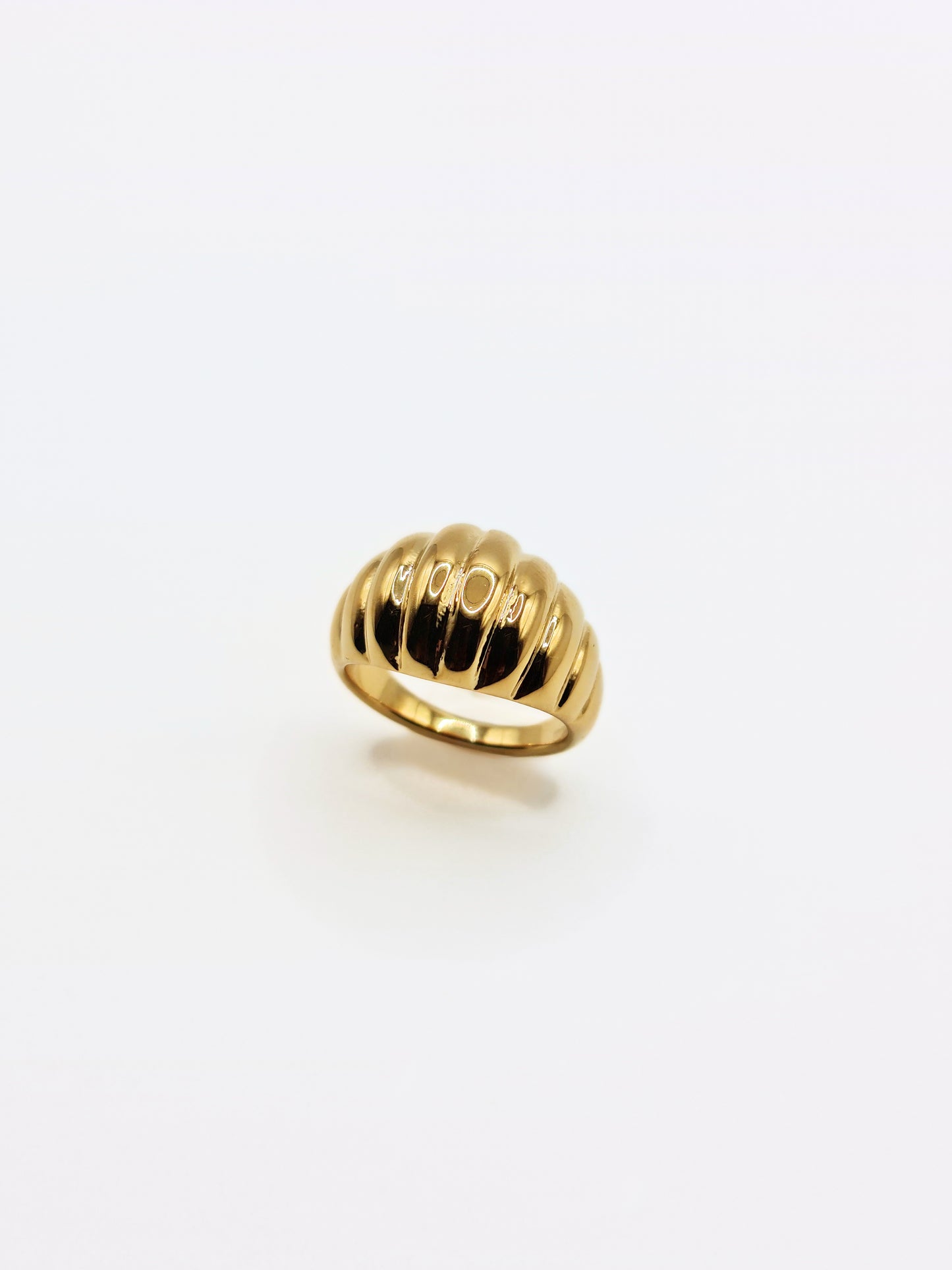 The Pendour 18k Gold Plated Tarnish-Free Ridged Dome Ring