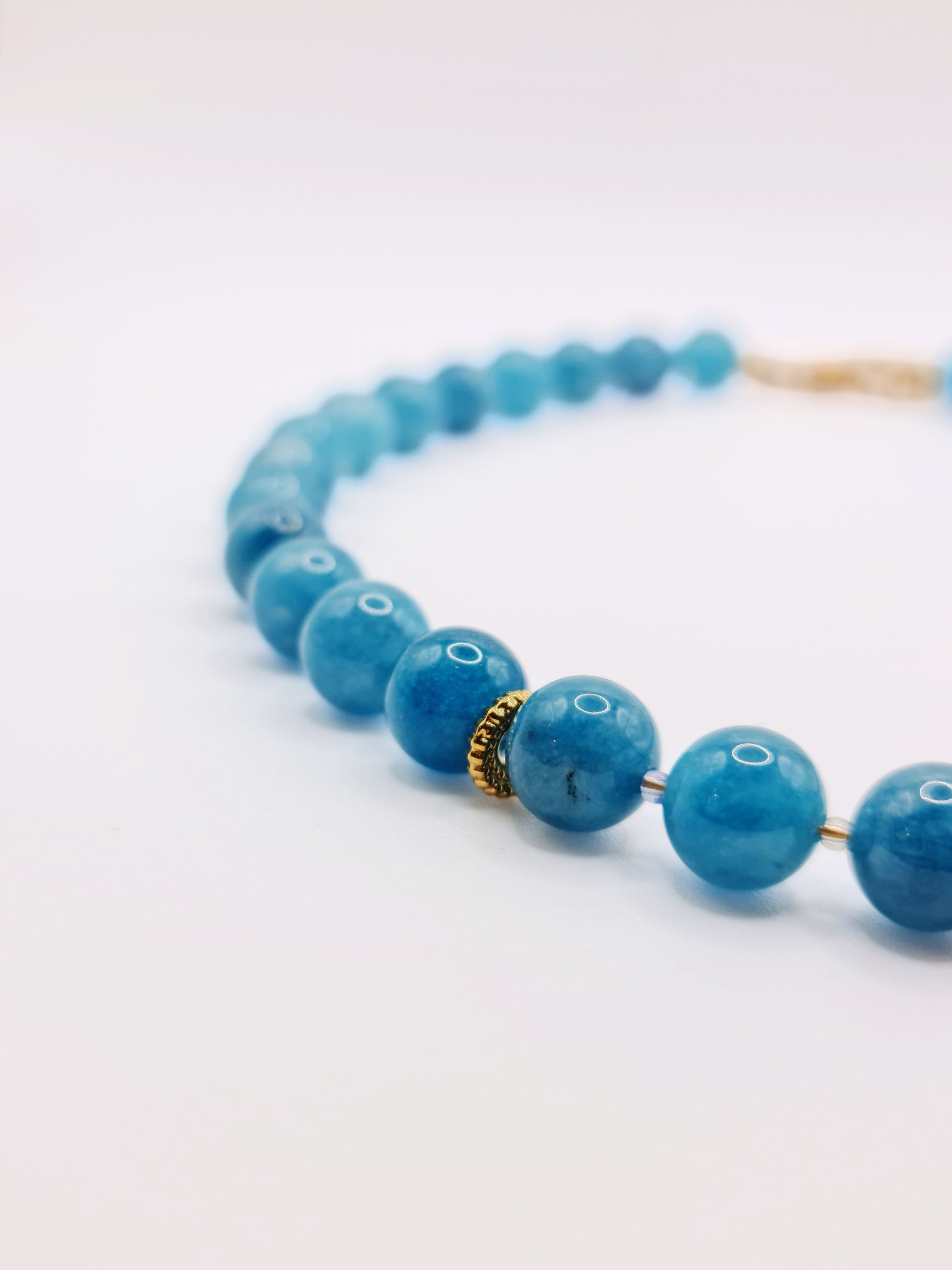blue-agate-natural-stone-beaded-necklace-summer-jewellery-waterproof-1