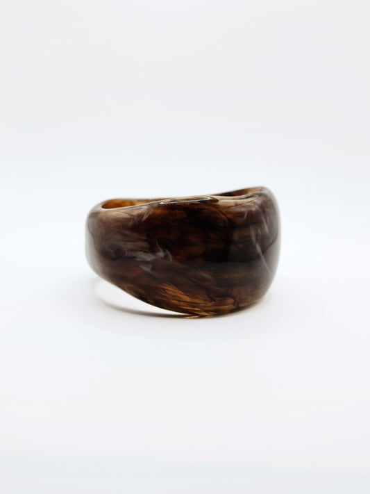 The Amalfi Resin Bangle in Brown Mist