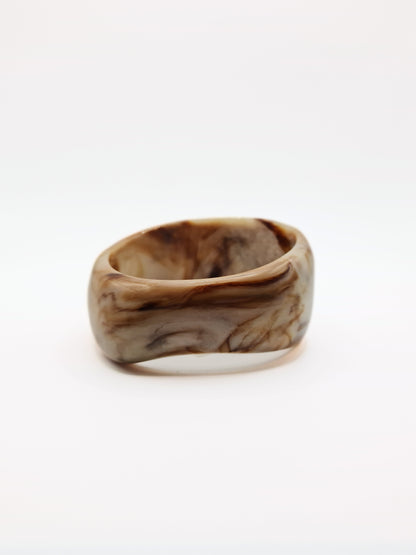 The Amalfi Resin Bangle in Cream Marble