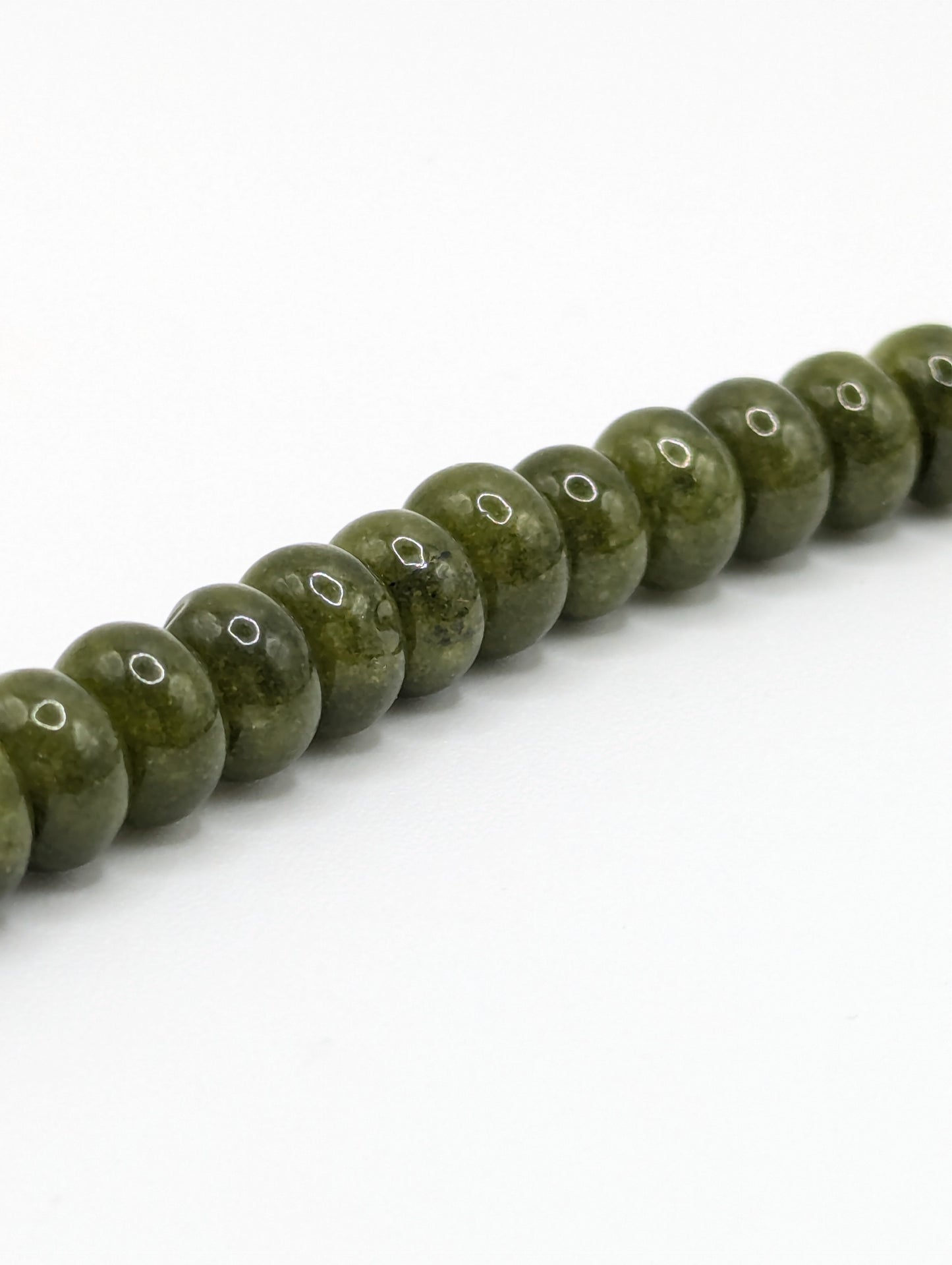 The Marseille Crimson Scallop Shell Green Jade Natural Stone Beaded Necklace- Semi-Precious & Waterproof