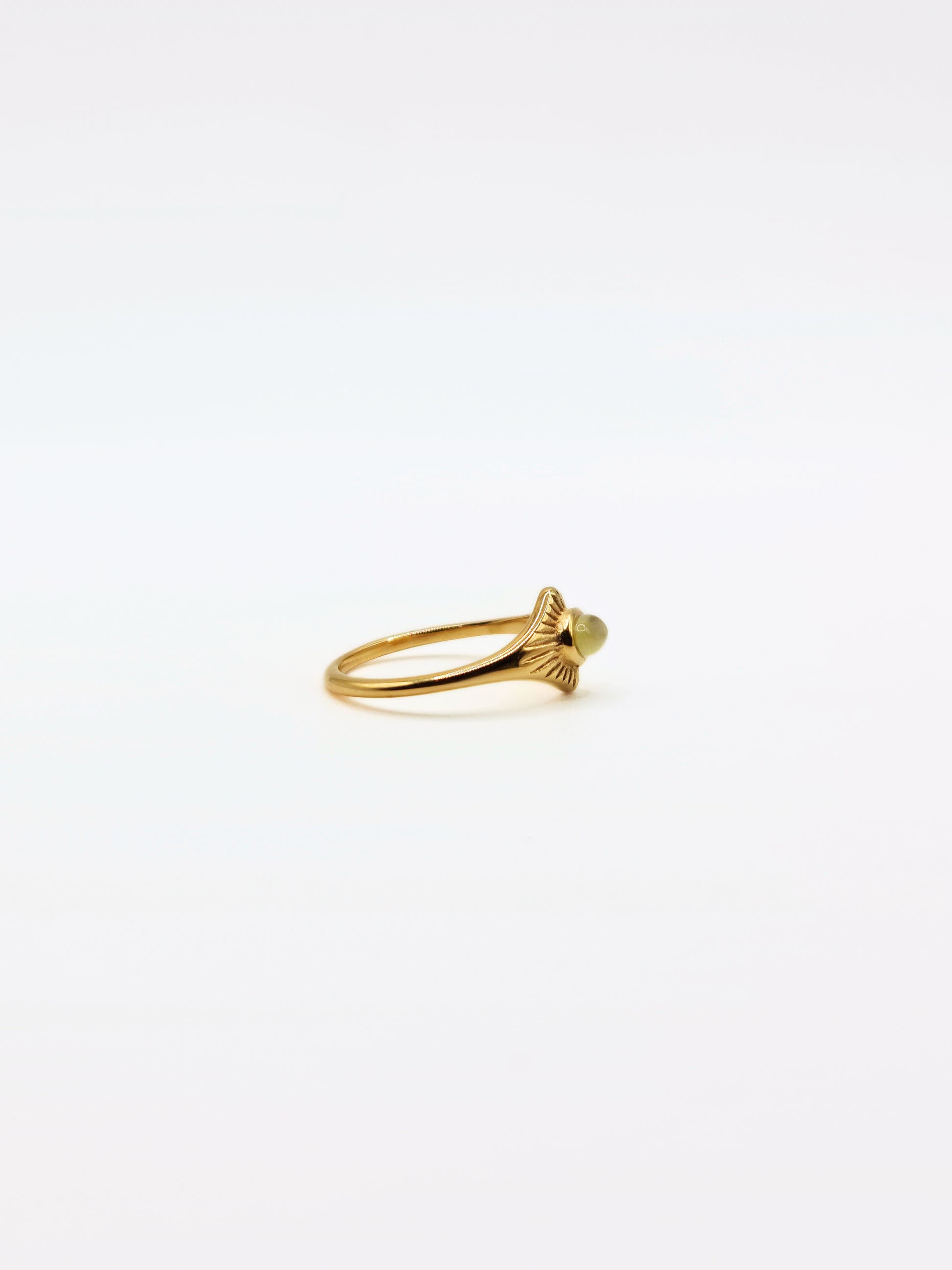 gold-cateseye-gemstone-natural-stone-semi-precious-stacking-ring-vintage-stainless-steel-tarnish-free-jewellery-waterproof-ember-and-stone-1
