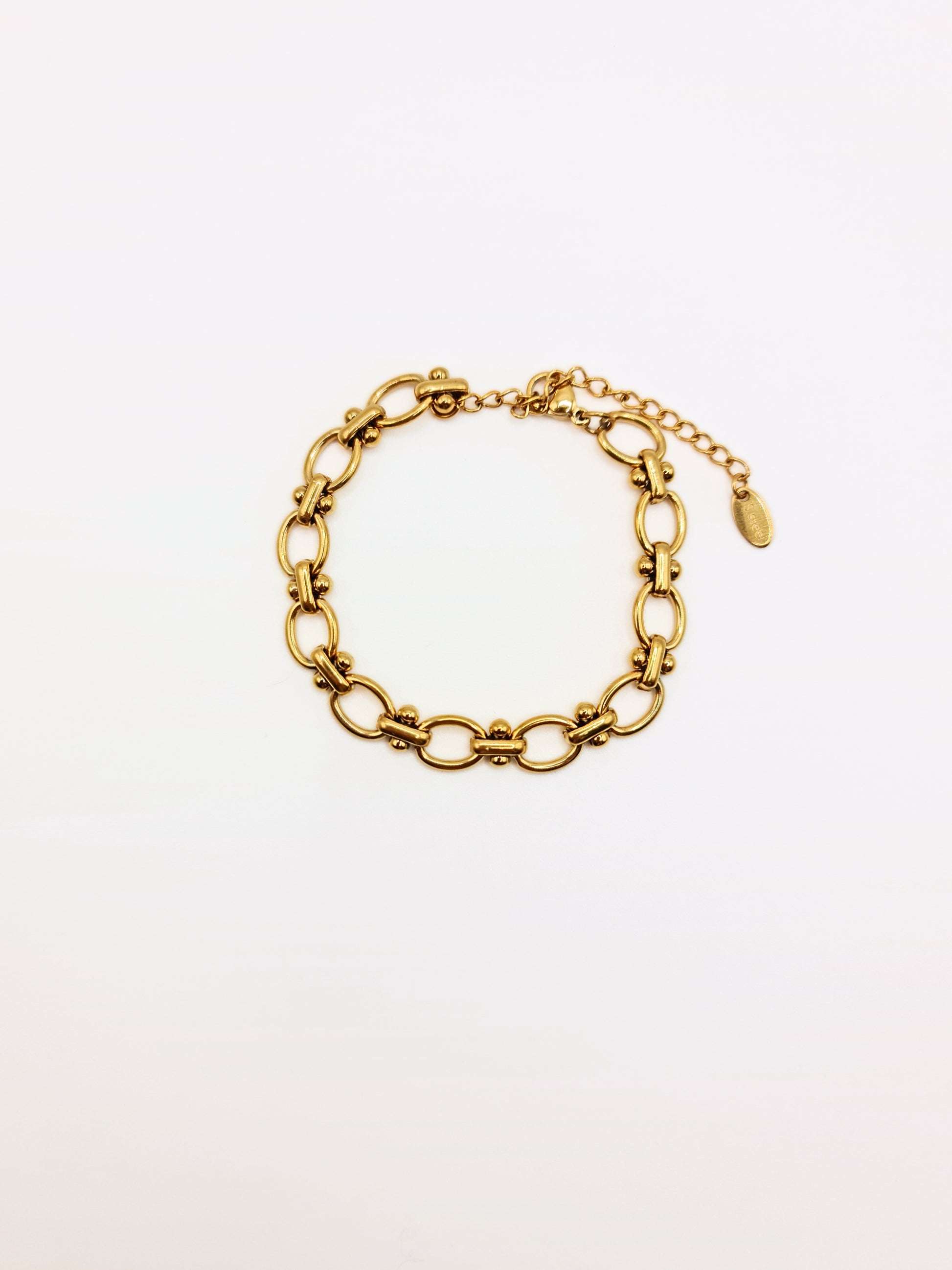 gold-chunky-tattoo-chain-necklace-bracelet-matching-set-stainless-steel-tarnish-free-jewellery-waterproof-ember-and-stone-1