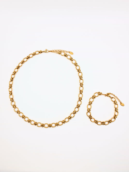 gold-chunky-tattoo-chain-necklace-bracelet-matching-set-stainless-steel-tarnish-free-jewellery-waterproof-ember-and-stone-1