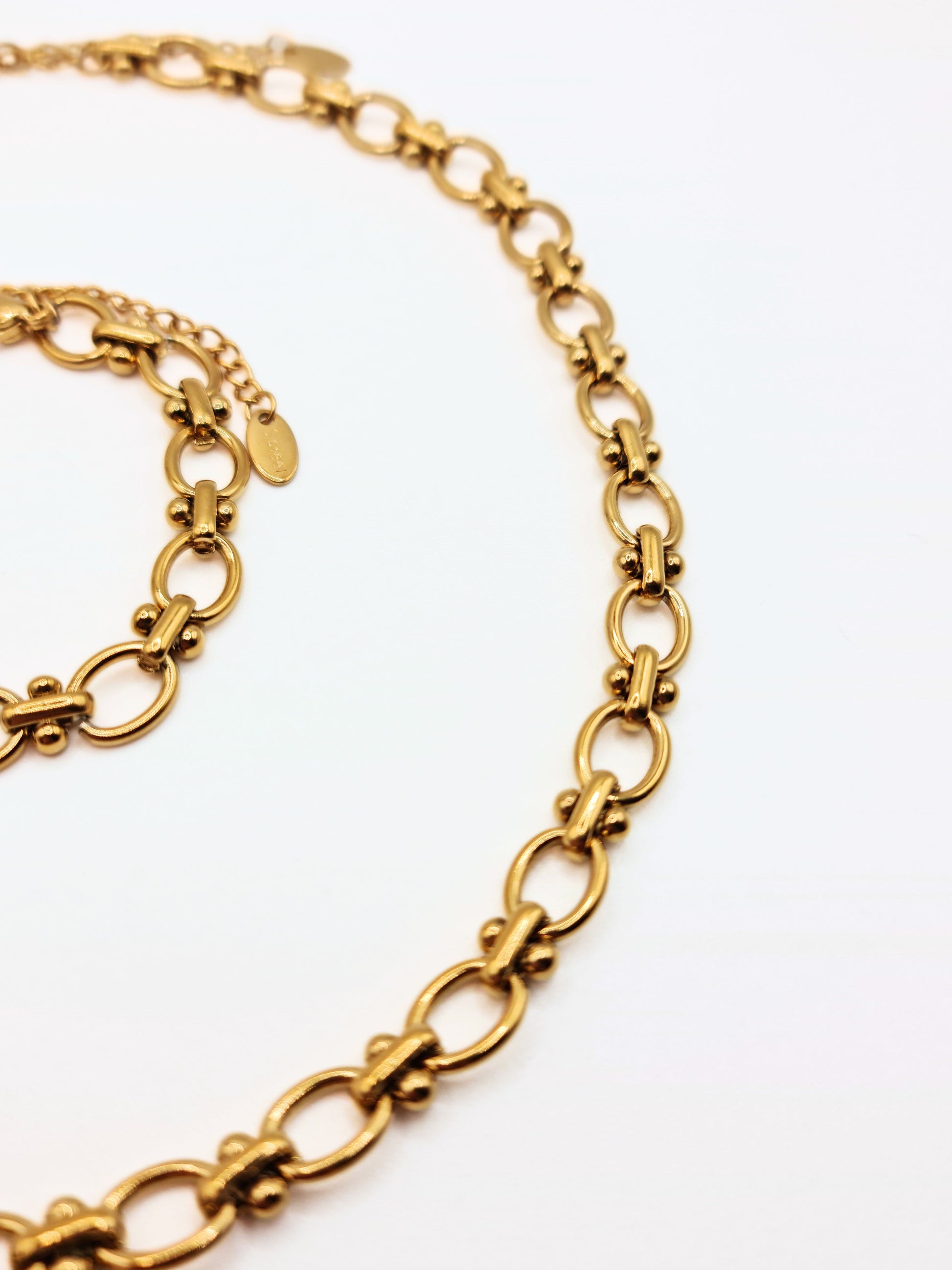 gold-chunky-tattoo-chain-necklace-bracelet-matching-set-stainless-steel-tarnish-free-jewellery-waterproof-ember-and-stone-1