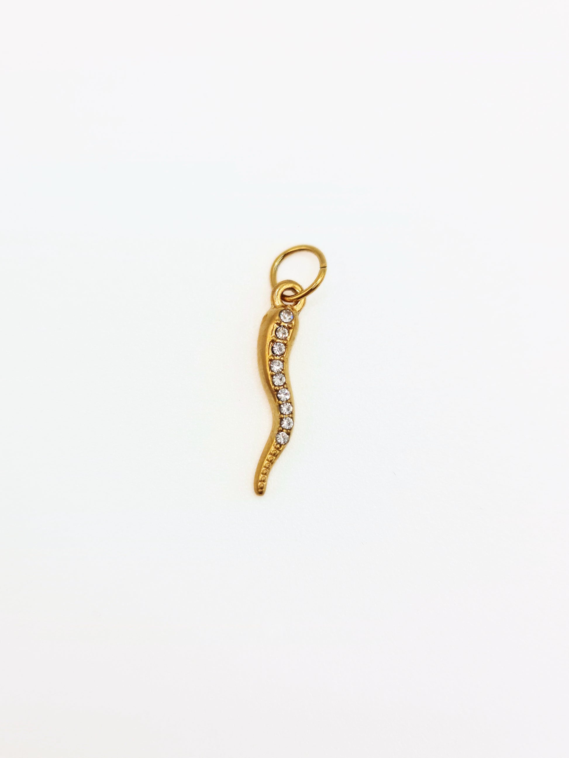 gold-crystal-chilli-pepper-charm-necklace-tarnish-free-jewellery-waterproof-stainless-steel-1