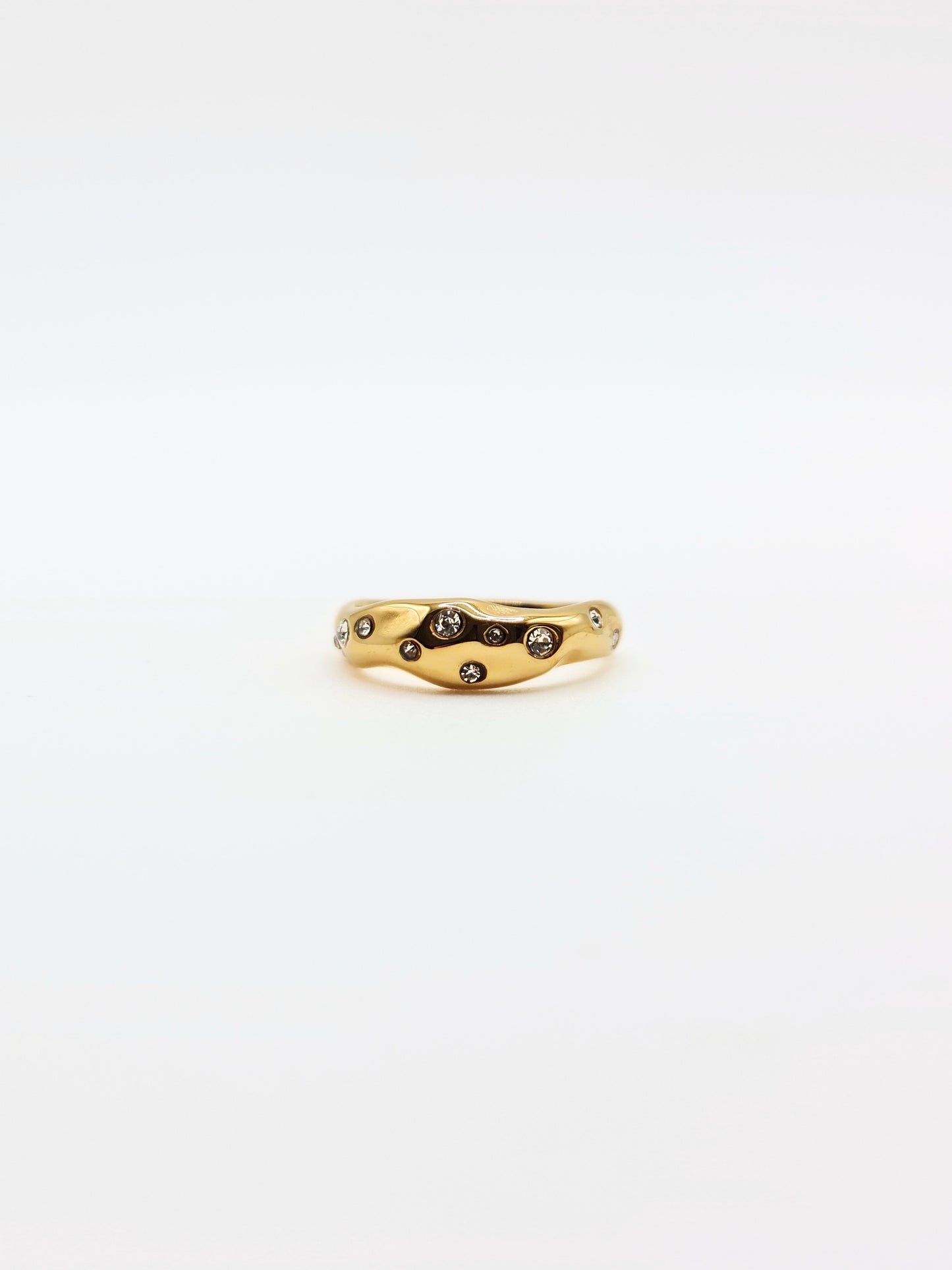 gold-crystal-organic-hammered-stacking-ring-stainless-steel-tarnish-free-jewellery-waterproof-ember-and-stone-5