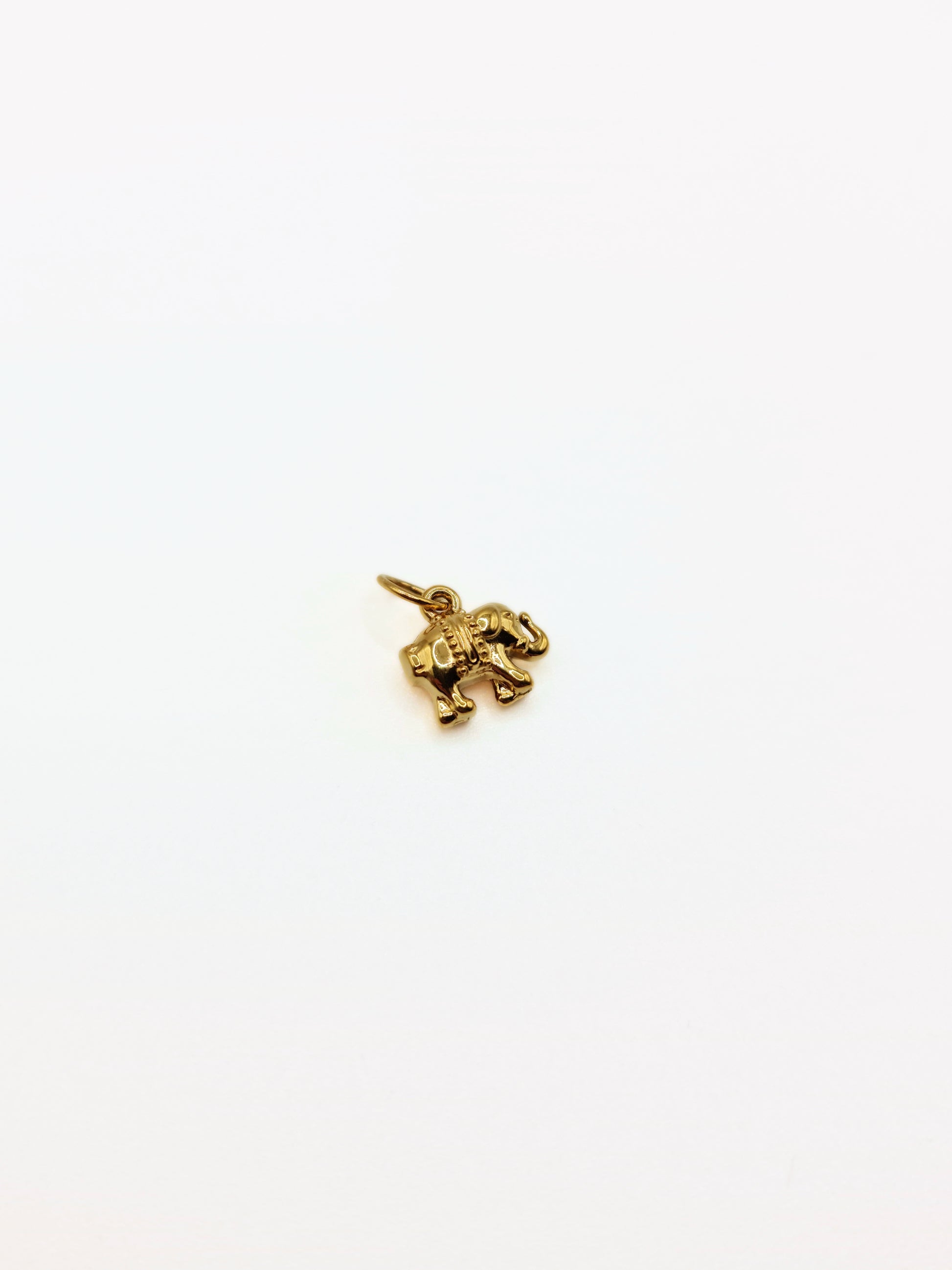 gold-elephant-charm-necklace-boho-tarnish-free-jewellery-waterproof-stainless-steel-2