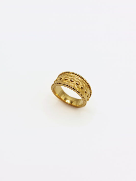 gold-hammered-metal-ethnic-boho-ring-stainless-steel-tarnish-free-jewellery-waterproof-1