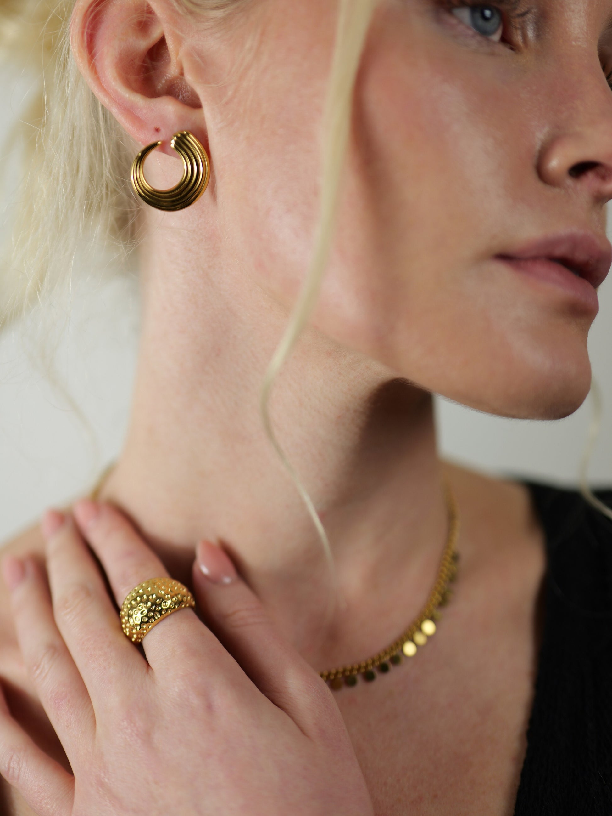 gold-hammered-organic-statement-ring-boho-stainless-steel-tarnish-free-jewellery-waterproof-ember-and-stone-1