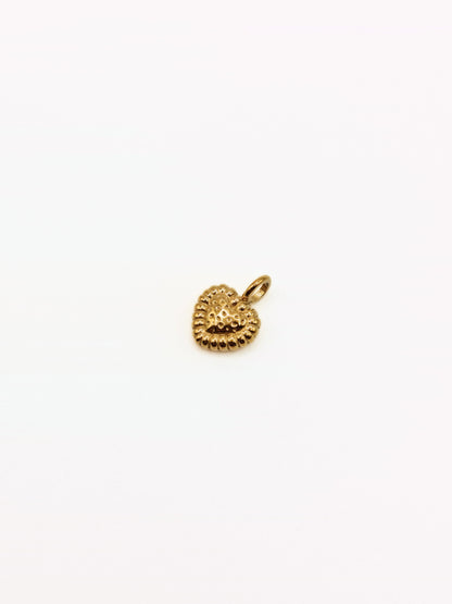 gold-heart-charm-necklace-boho-tarnish-free-jewellery-waterproof-stainless-steel-1