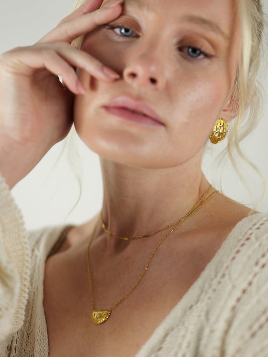 gold-moonstone-natural-stone-semi-precious-pendant-necklace-stainless-steel-tarnish-free-jewellery-waterproof-ember-and-stone-1