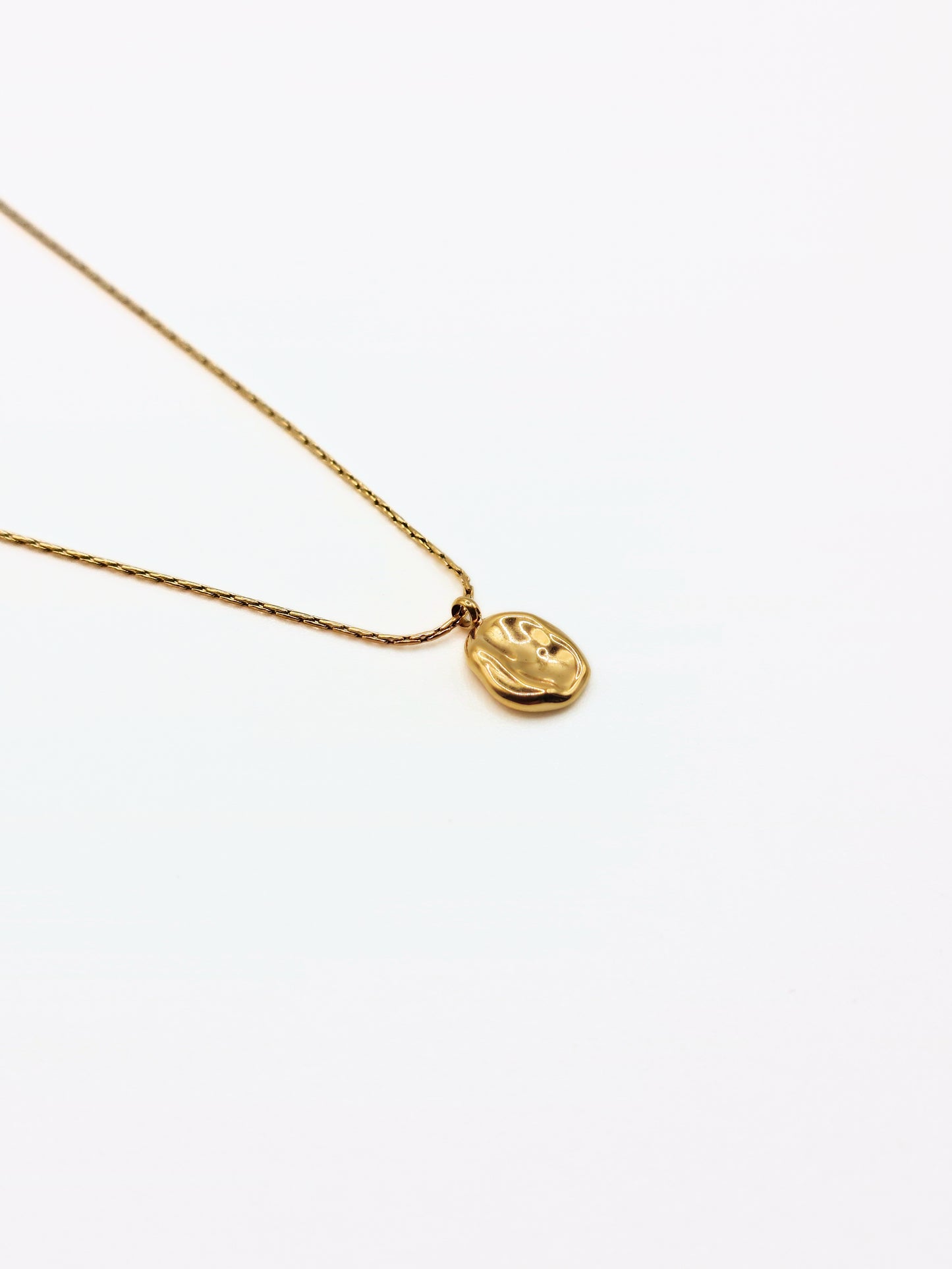 gold-organic-hammered-metal-pendant-necklace-stainless-steel-tarnish-free-jewellery-waterproof-ember-and-stone-9