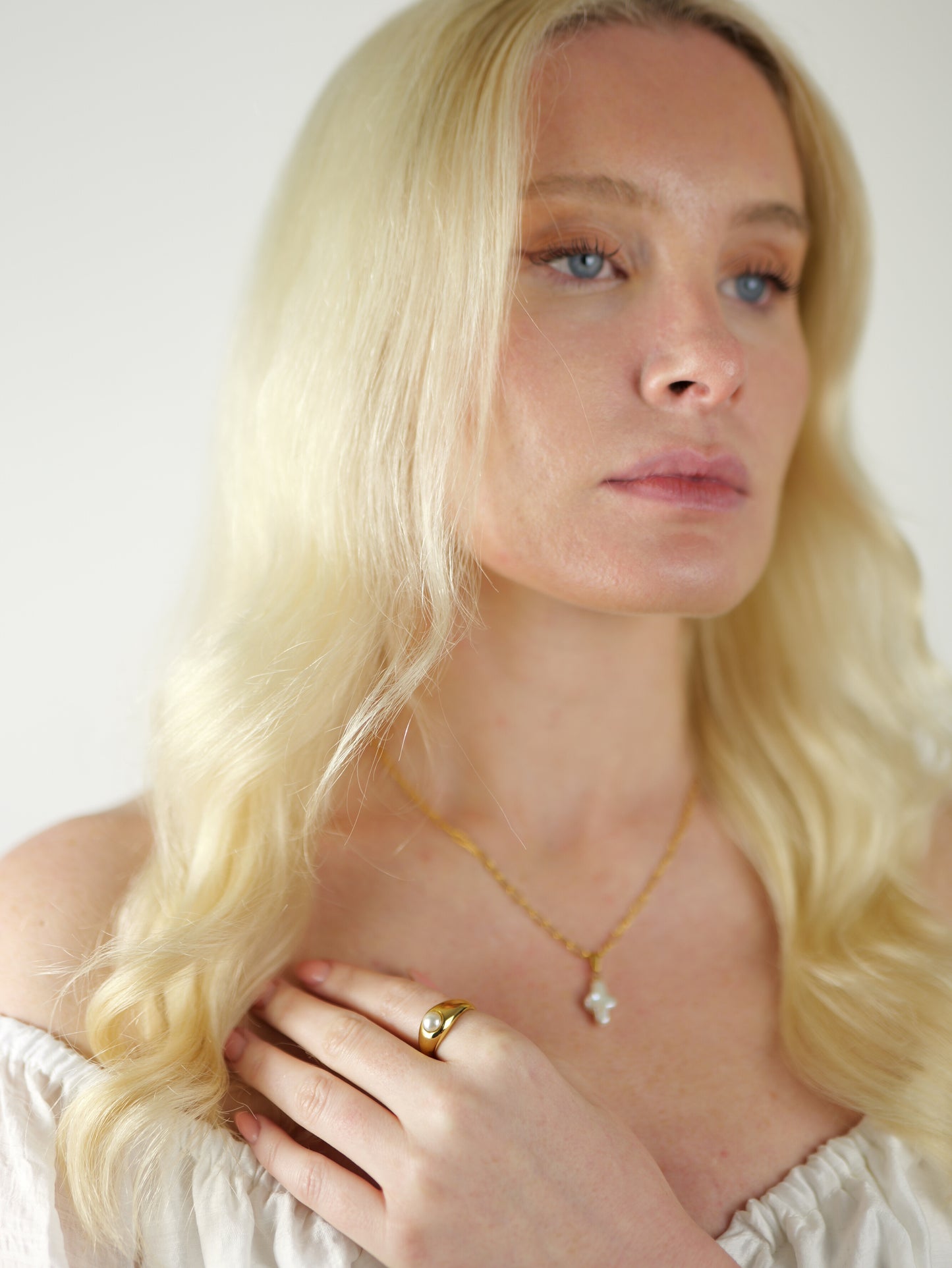 gold-organic-natural-freshwater-real-pearl-ring-stainless-steel-tarnish-free-jewellery-waterproof-ember-and-stone-1