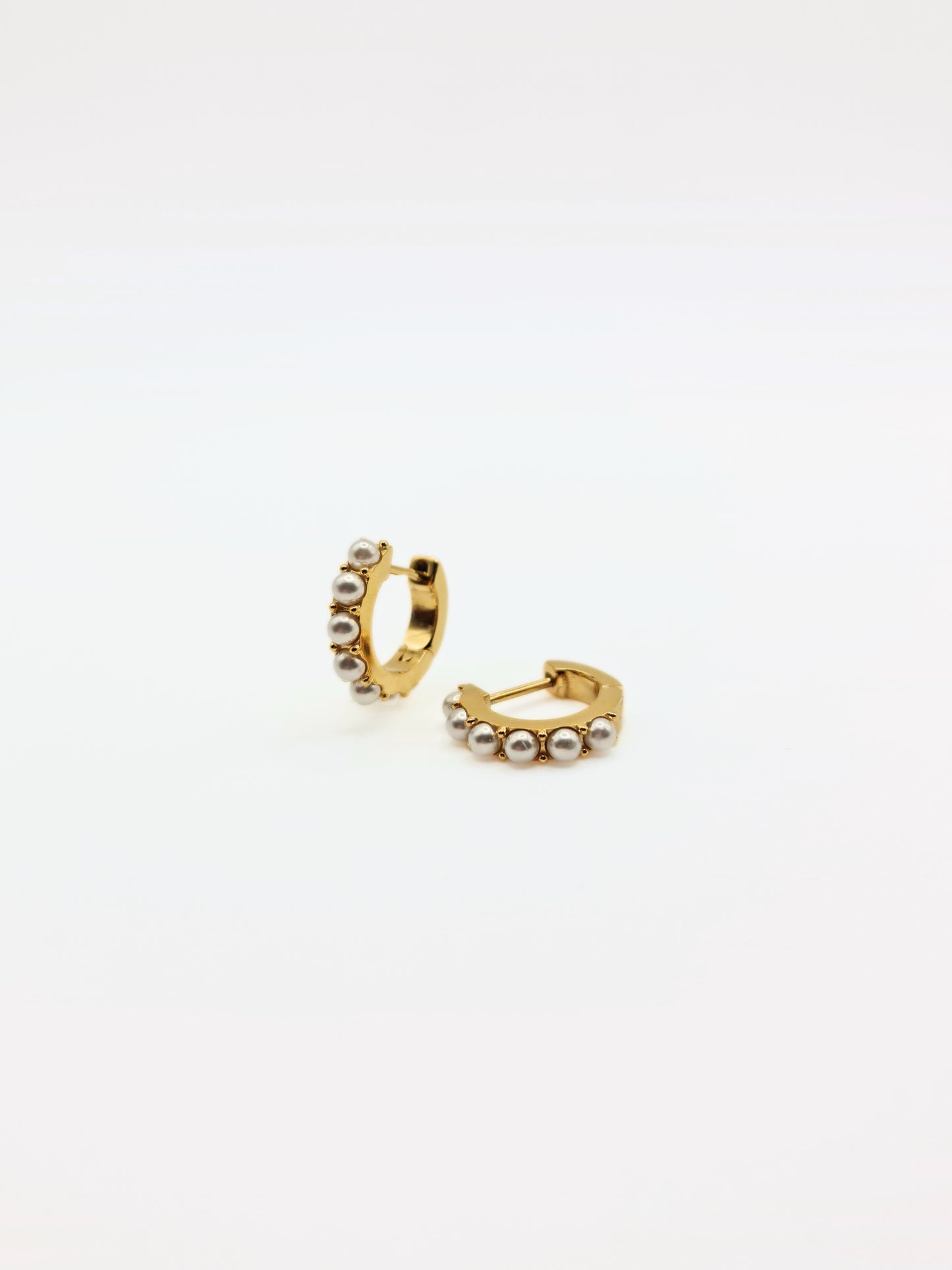 gold-pearl-huggie-hoop-earrings-stainless-steel-tarnish-free-jewellery-waterproof-ember-and-stone-1